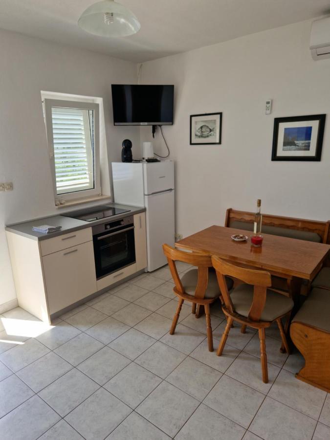 Apartments Kalajzic Omiš Esterno foto